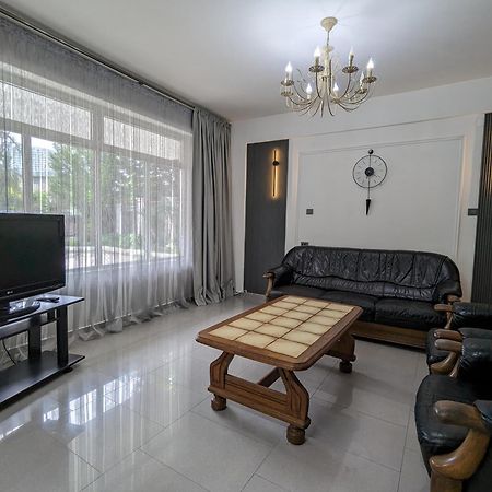 Hotel Captain Gonio Bagian luar foto