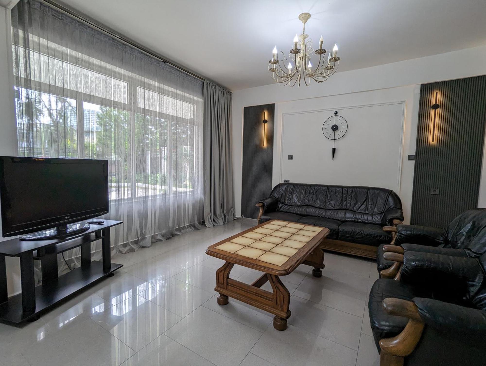 Hotel Captain Gonio Bagian luar foto
