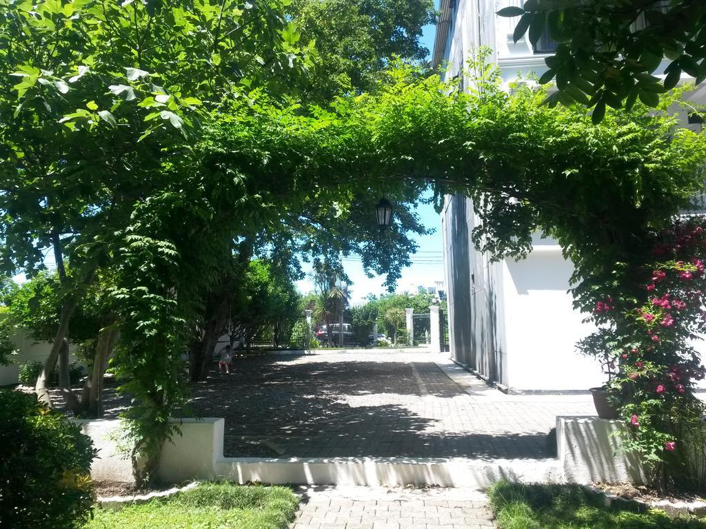 Hotel Captain Gonio Bagian luar foto