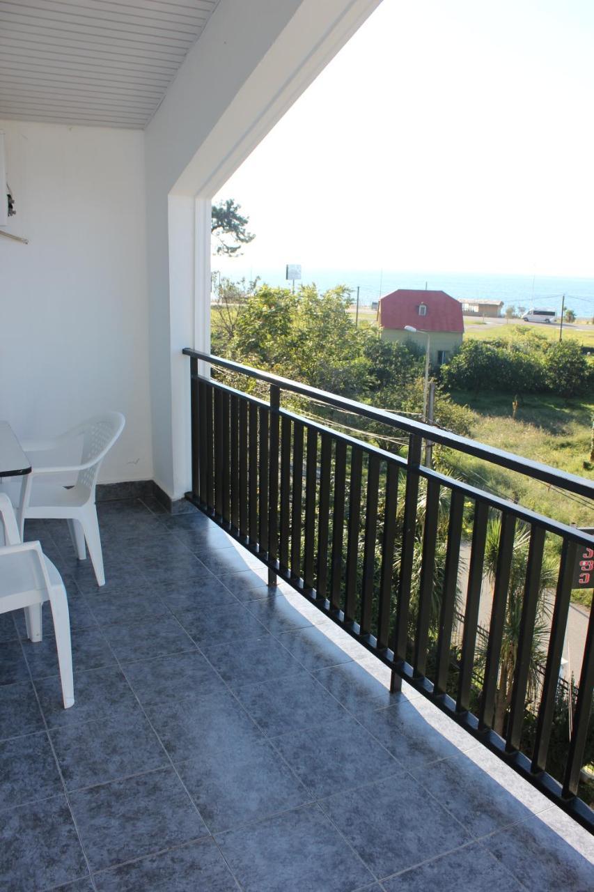 Hotel Captain Gonio Bagian luar foto