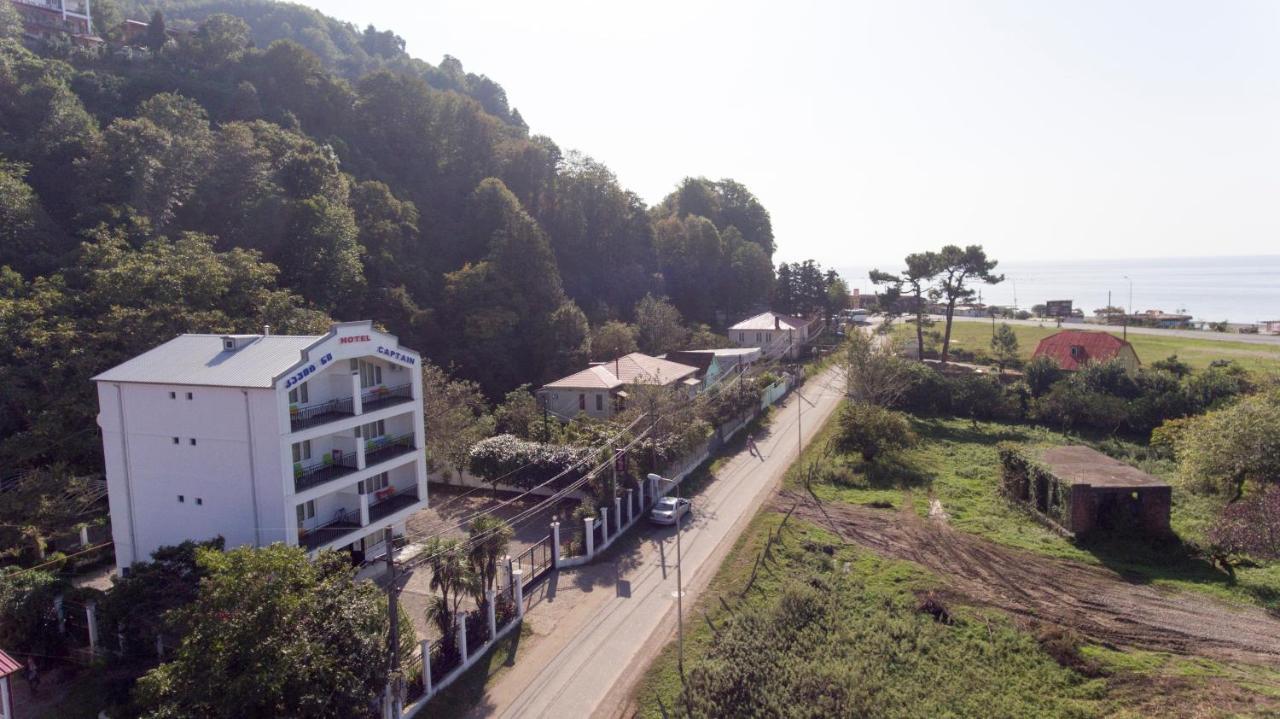 Hotel Captain Gonio Bagian luar foto