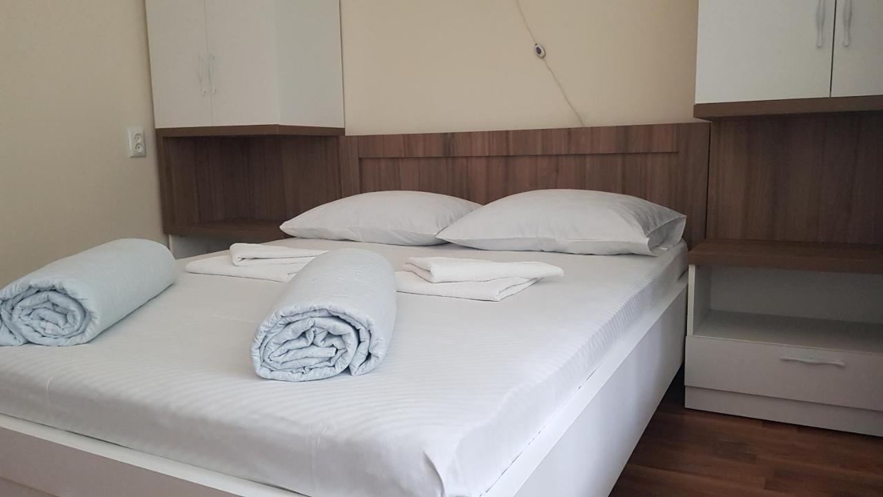 Hotel Captain Gonio Bagian luar foto